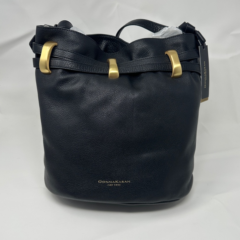 NWT Donna Karan Women's Virginia Pebbled-leather Bucket Bag Black